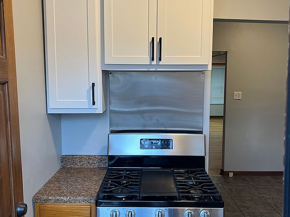 2nd image of 5251 Bancroft Ave #2W
