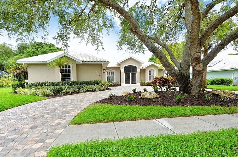 1st image of 488 Lake Of The Woods Dr