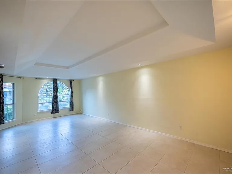 1901 Duke Ave — Photo 10