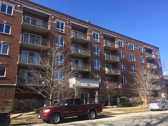 2nd image of 476 Alles St Unit 401