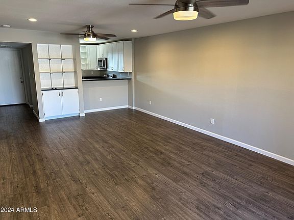 4th image of 10828 N BILTMORE Drive #122