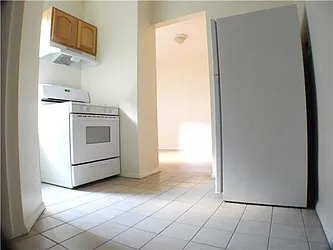 Rented by R New York