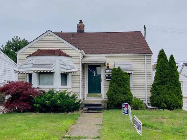 4406 Woodworth St, Dearborn, MI 48126