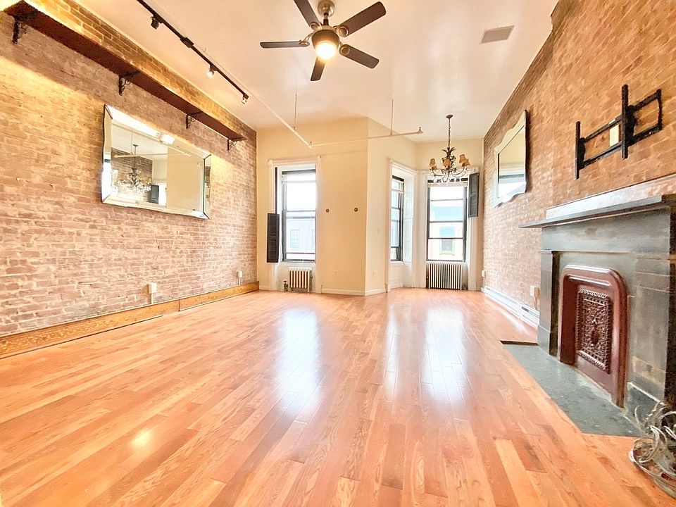 1st image of 358 W 46th St #3A
