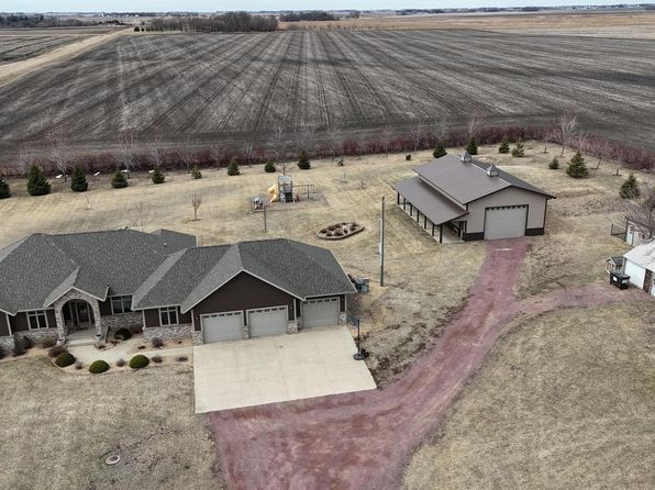 13943 Sundberg Ave, Dundee, MN 56131