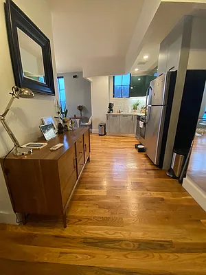 Rented by City Vista Inc | media 14