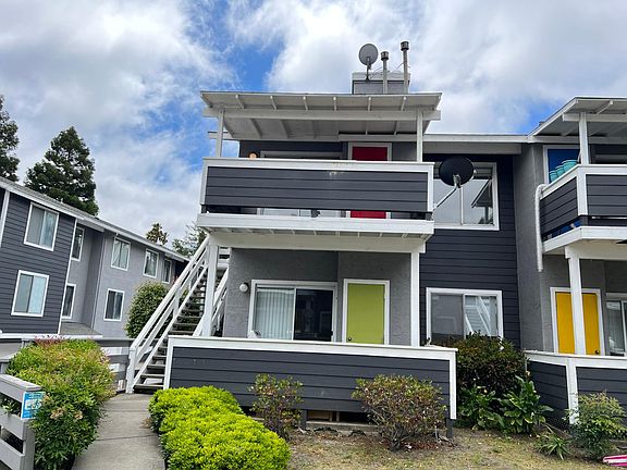 2nd image of 5314-D Avila Way #B