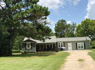 18790 County Line Rd, Winnie, TX 77665