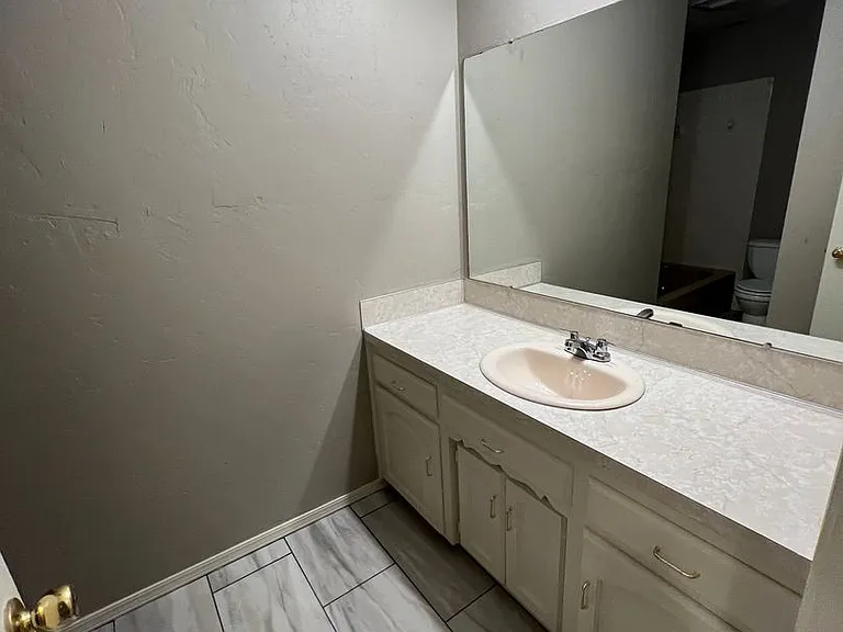 202 Loop W — Photo 15