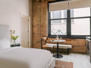 555 W Jackson Blvd #ID1504156P, Chicago, IL 60661