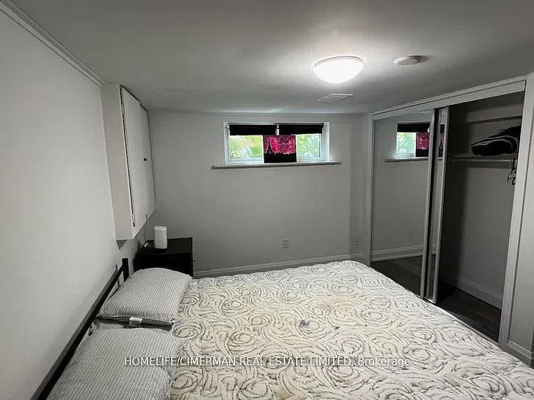 106 Holcolm Rd #BASEMENT — Photo 9