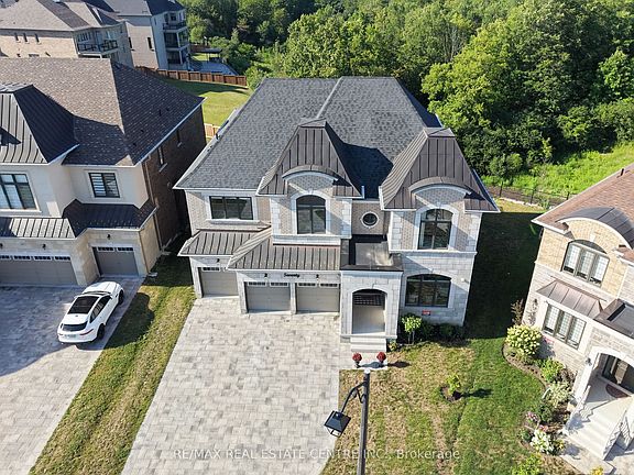 4th image of 70 Appleyard Ave