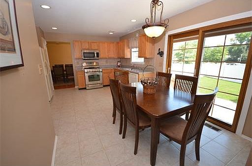 4th image of 5 Dogwood Ct
