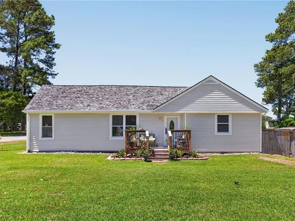 32 Cypress Rd, Portsmouth, VA 23701