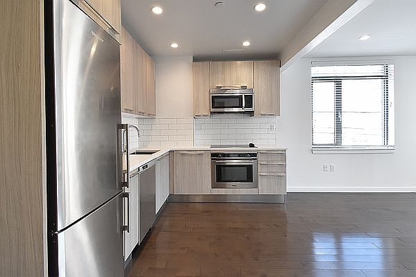 1st image of 3040 21st St APT 308