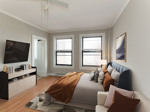 3rd image of 860 Hinman Ave APT 327