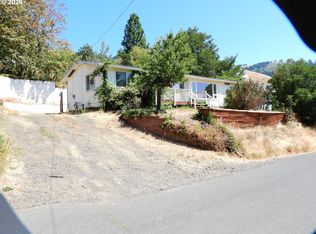 614 NE Vine St, White Salmon, WA 98672
