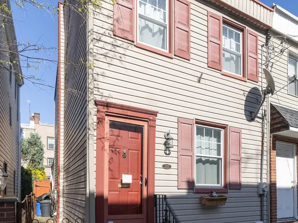 1335 E Hewson St, Philadelphia, PA 19125