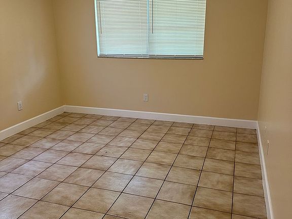 5th image of 7905-7907 Loomis St #7905