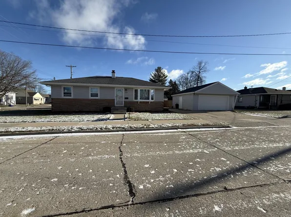 1215 Buchholz STREET, Two Rivers, WI 54241