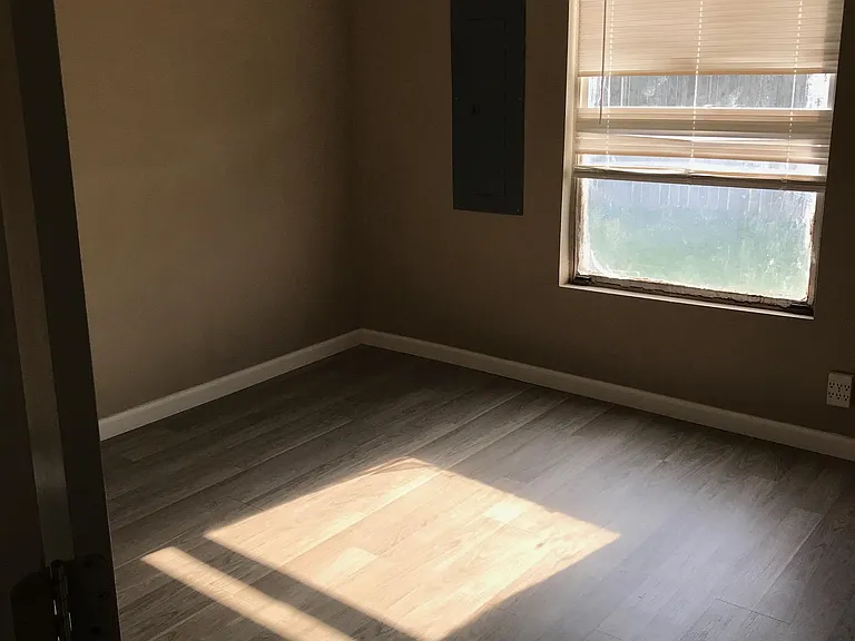 475 Rachal Ave — Photo 8