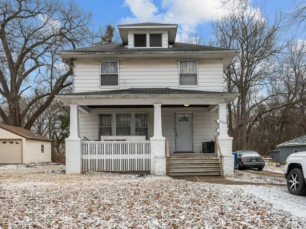 2324 18th Ave, Moline, IL 61265