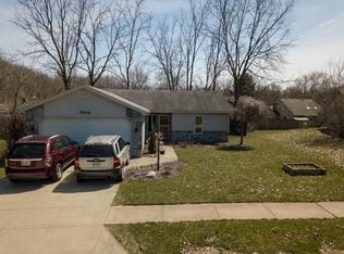 9816 Mustang Dr, Fort Wayne, IN 46825