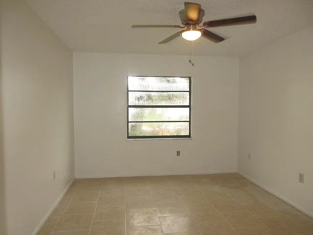 11348 Linden Dr — Photo 8