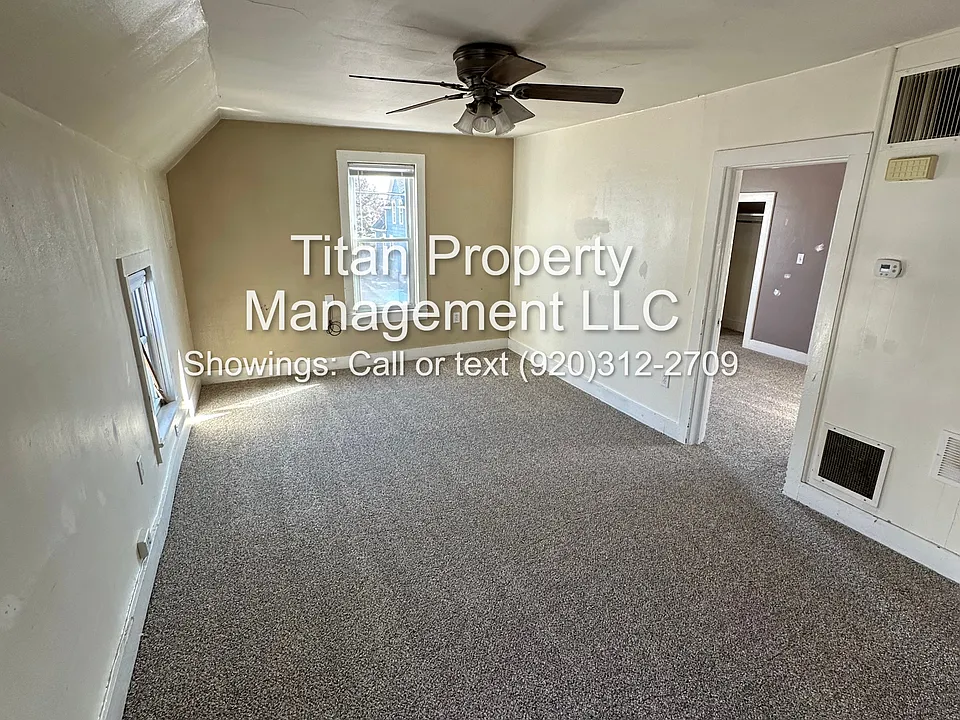 1319 N Superior St #1/2