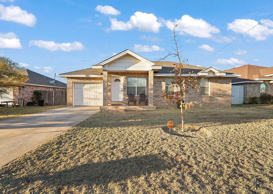 1st image of 414 W Dengar Ave
