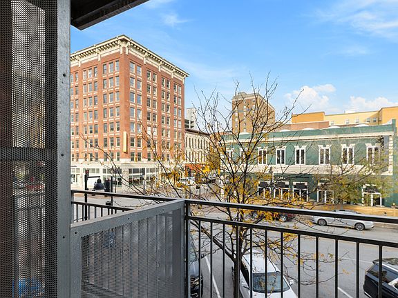 4th image of 312 Court Ave APT 503