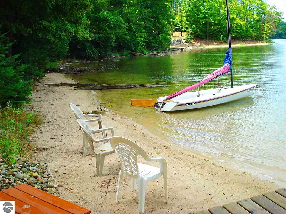 1st image of 4200 Lake Of The Woods Trl