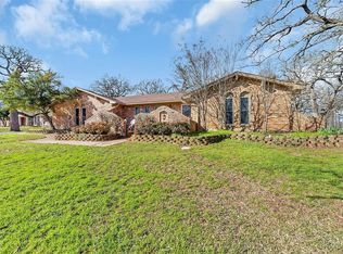 104 S Briaroaks Rd, Burleson, TX 76028