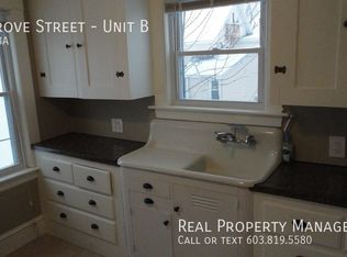 25 Grove St #B, Dover, NH 03820