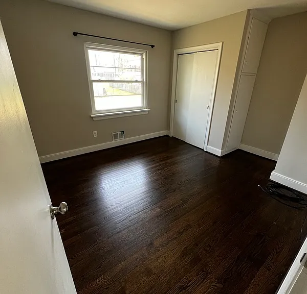 1105 Ironington Rd — Photo 9