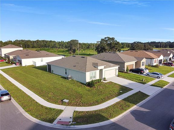 5th image of 1663 Bay Breeze Dr
