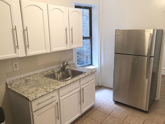 2nd image of 525 W 138th St APT 3