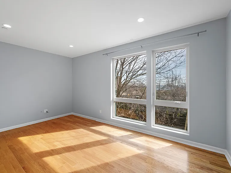 172 Kimball Ave #2 — Photo 7