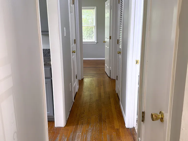 1100 Danita Cv — Photo 7