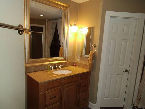 4th image of 2731 Pickett Downs Dr