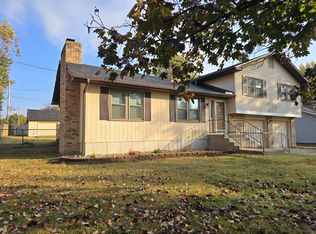 3201 W Broadmoor St, Springfield, MO 65807