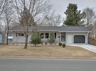 472 Birch St N, Cambridge, MN 55008