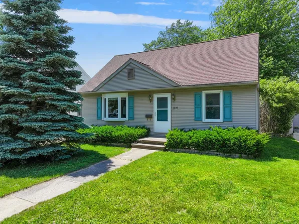 1023 Marshall Ave, Green Bay, WI 54303