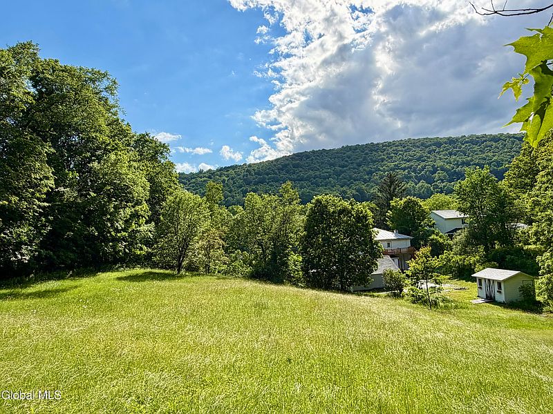 4th image of 218 County Highway 38