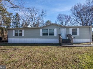 537 Pine Dr, York, PA