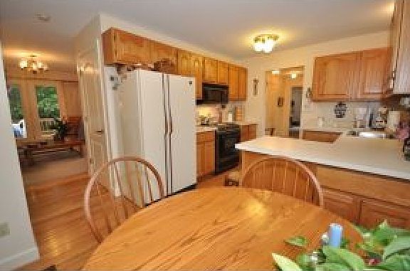 2nd image of 11 Prentiss Way