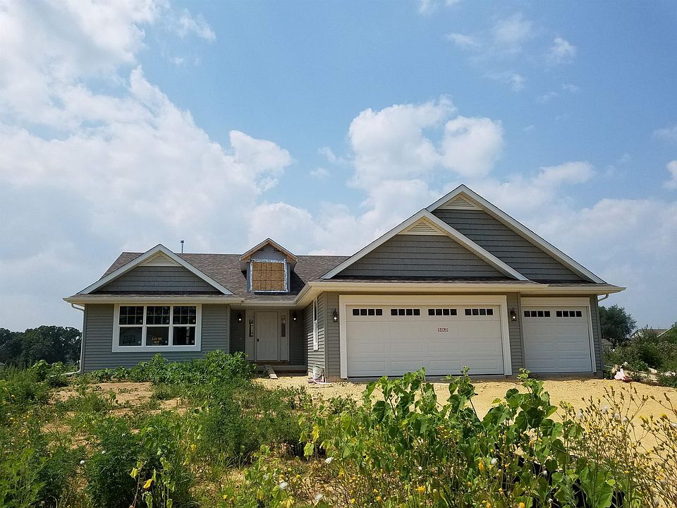 1st image of 417 Live Oak Ln