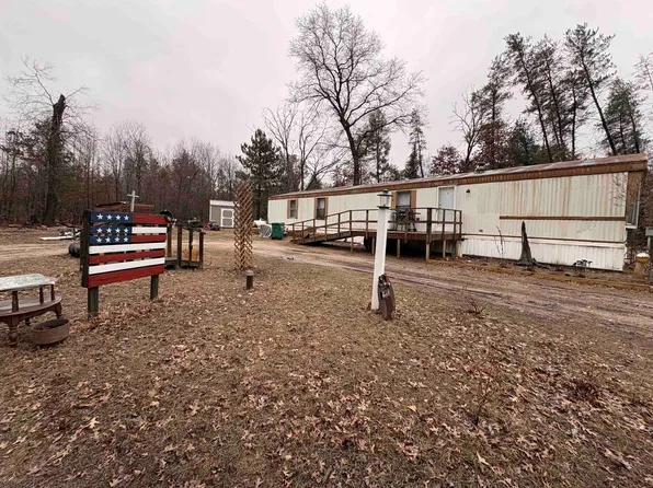 5210 Navajo Trl, Harrison, MI 48625