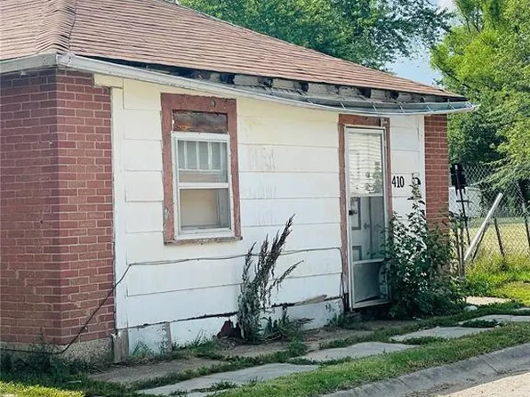 410 E Apple Ave, Owensville, MO 65066