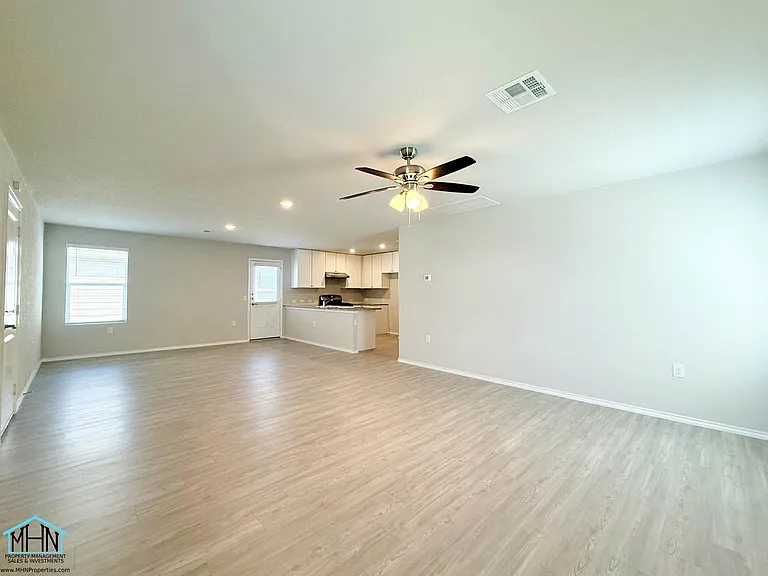 5606 Dewberry Run — Photo 8